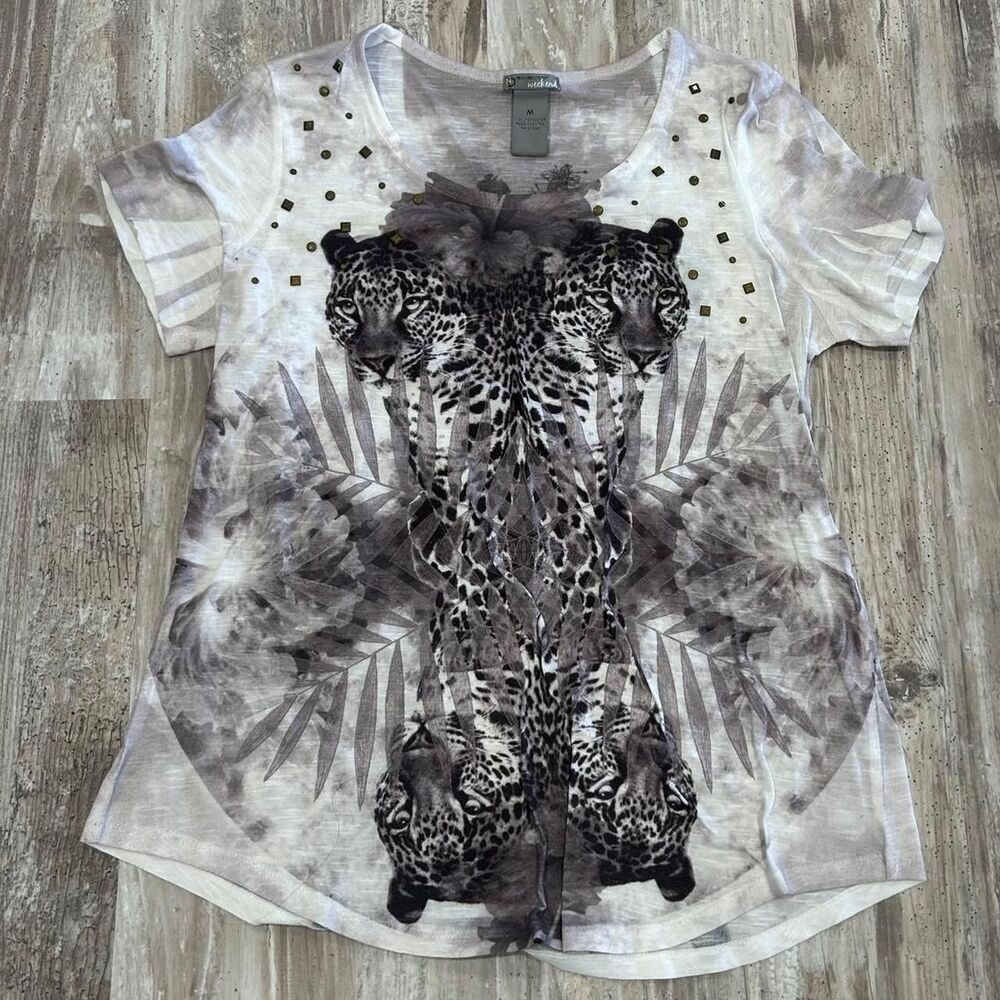 New Directions Women’s gray 2000s grunge leopard print top
